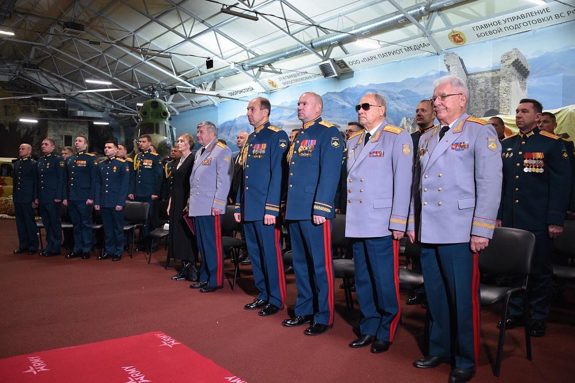 Торжественное открытие памятника связистам в Подмосковье